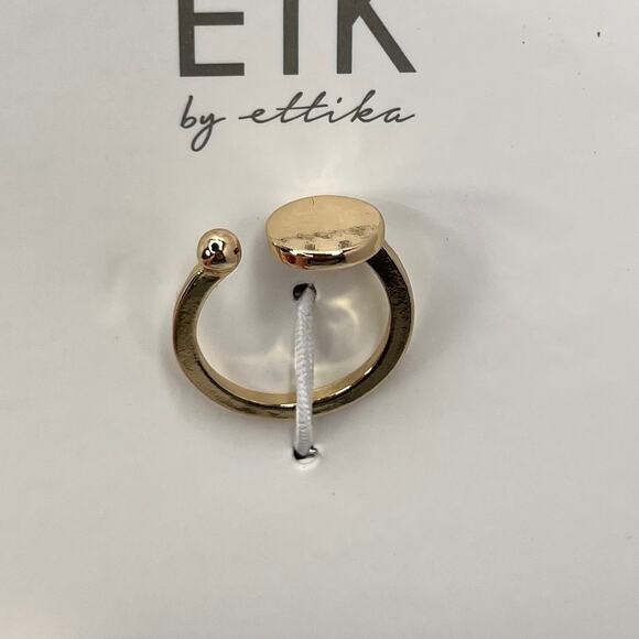 Ettika Fashion Jewelry Gold Round Flat Top Open Ring GTR240 NWT Size 7 - Picture 1 of 4